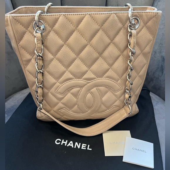 CHANEL Handbags - CHANEL Caviar Quilted Petite Shopping Tote PST